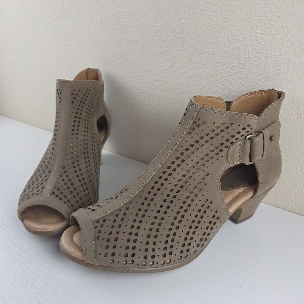 Earth Keri Sandals Shoes Womens Taupe Perforated Block Heel Leather Zip Up 8.5 D